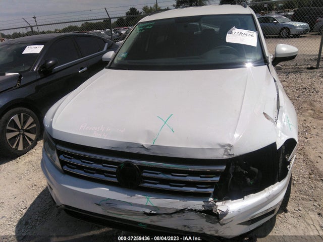 3VV0B7AX6JM130833 Volkswagen TIGUAN S