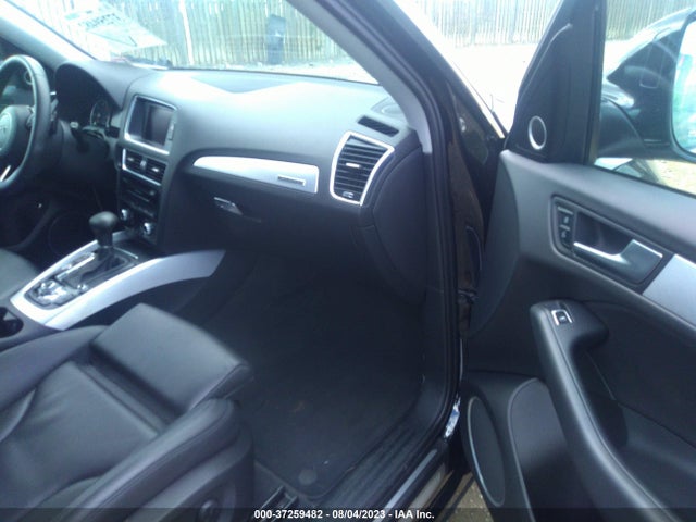 WA1CMAFP3EA097895 Audi Q5 Premium Plus