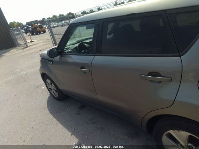 KNDJN2A22F7173813 KIA Soul Base