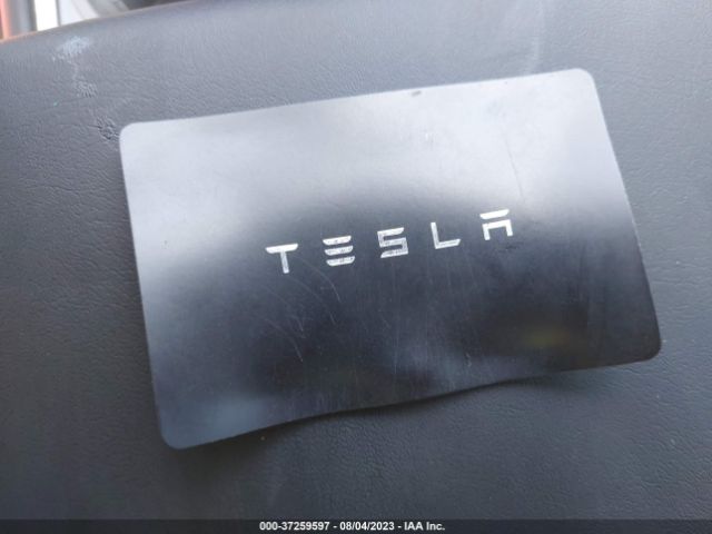 5YJ3E1EAXPF547682 Tesla MODEL 3