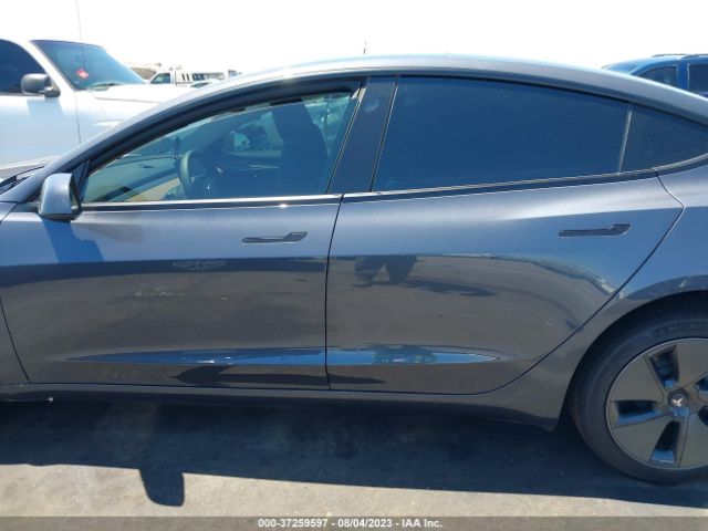 5YJ3E1EAXPF547682 Tesla MODEL 3