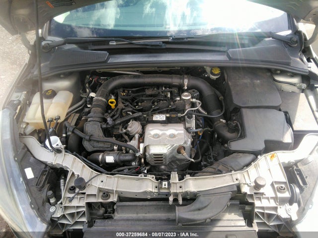 Ford FOCUS SE 2016 1FADP3FE8GL385839 Image 10