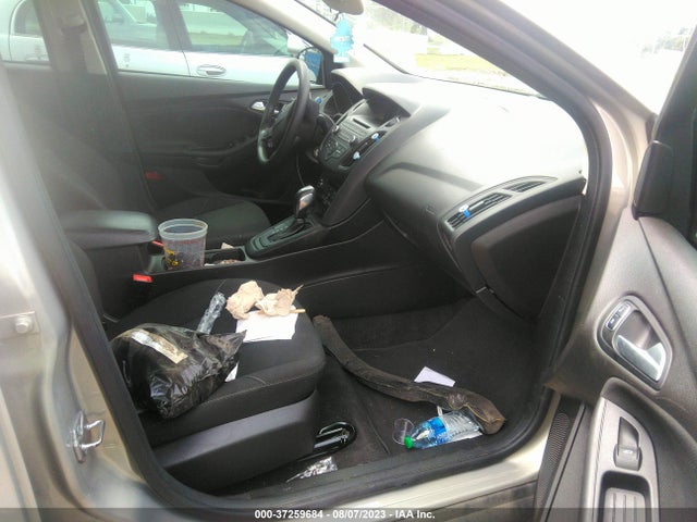 Ford FOCUS SE 2016 1FADP3FE8GL385839 Image 5
