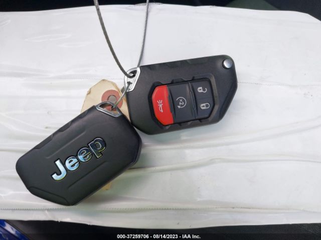 1C4HJXDGXLW263680 Jeep Wrangler Unlimited Sport S
