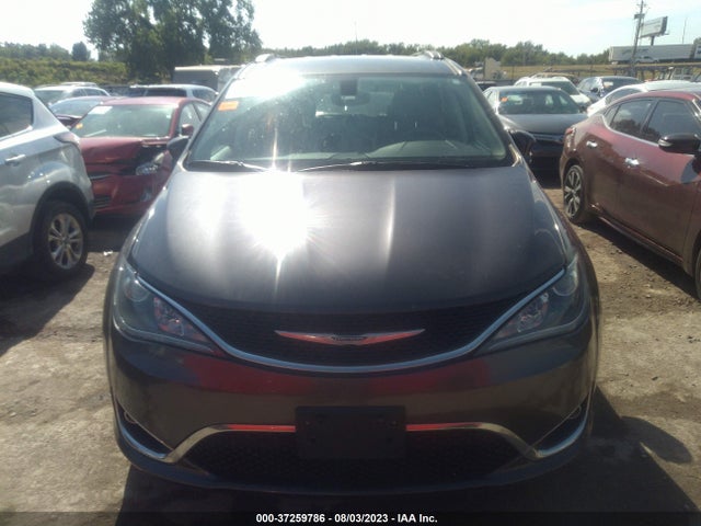2C4RC1BG4HR768144 Chrysler Pacifica Touring-l
