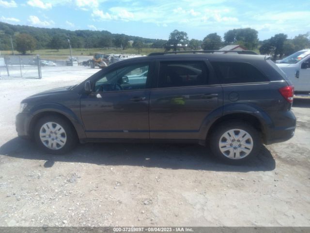 3C4PDCBG2JT525371 Dodge Journey Sxt