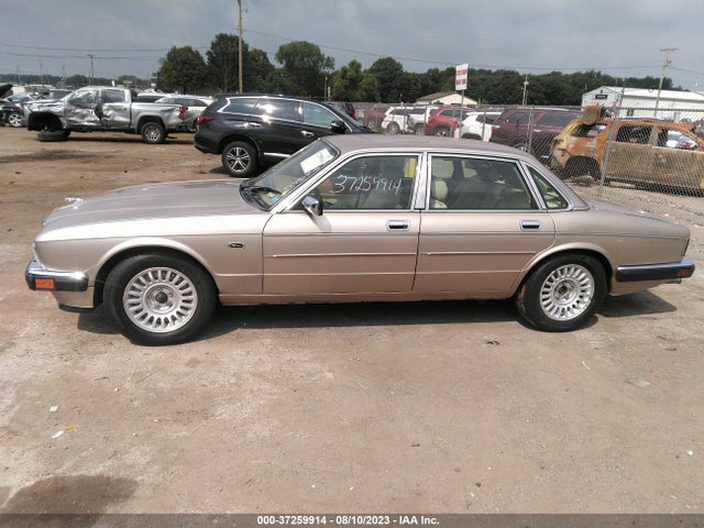 1994 JAGUAR XJ12 VIN: SAJMX1347RC700502