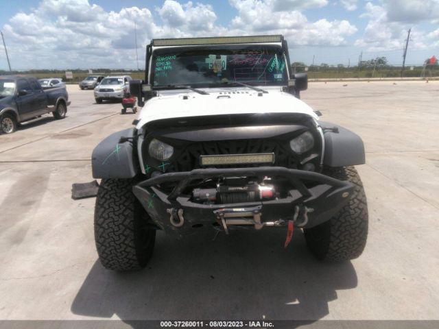 1C4BJWDGXGL177552 Jeep Wrangler Unlimited Sport