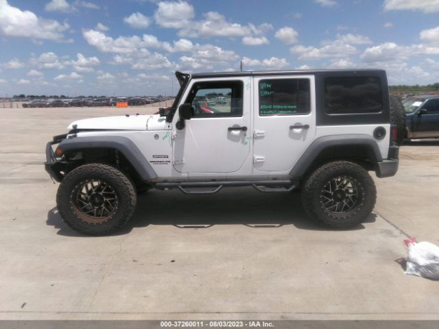 1C4BJWDGXGL177552 Jeep Wrangler Unlimited Sport