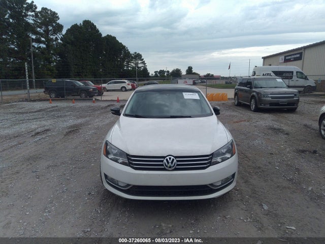 1VWBT7A3XFC104632 Volkswagen Passat 1.8t Sport