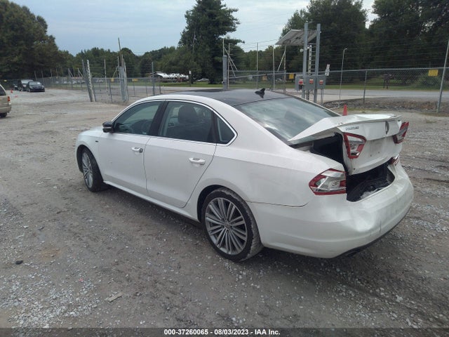 1VWBT7A3XFC104632 Volkswagen Passat 1.8t Sport