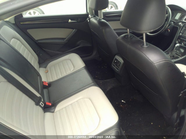 1VWBT7A3XFC104632 Volkswagen Passat 1.8t Sport