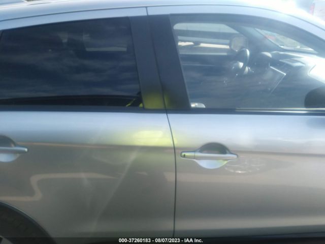 JA4APVAU6MU011771 Mitsubishi Outlander Sport Se