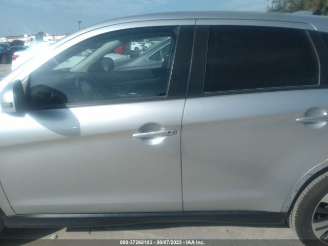 JA4APVAU6MU011771 Mitsubishi Outlander Sport Se