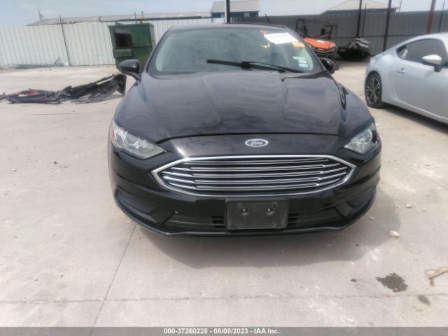 3FA6P0HD2HR242805 Ford FUSION SE
