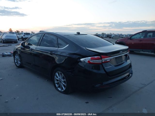 3FA6P0HD2HR242805 Ford FUSION SE