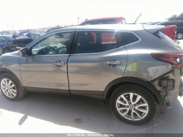 JN1BJ1AW3MW662045 Nissan Rogue Sport S