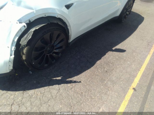 5YJYGDEE2LF012876 Tesla Model Y Long Range