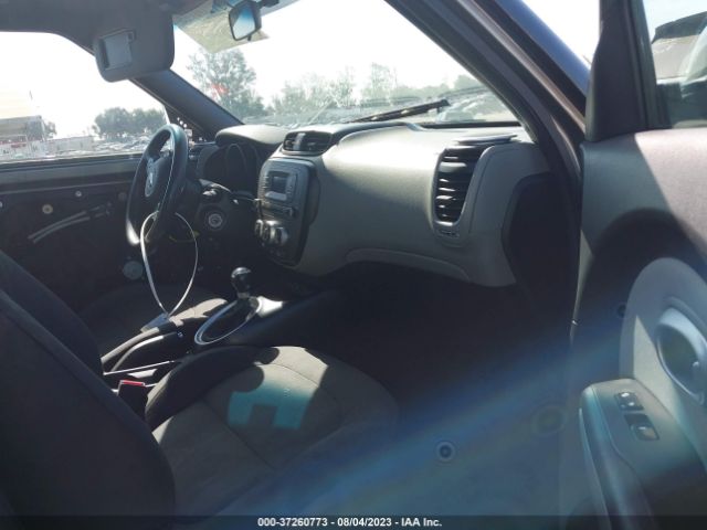 KNDJN2A23F7221142 KIA Soul Base