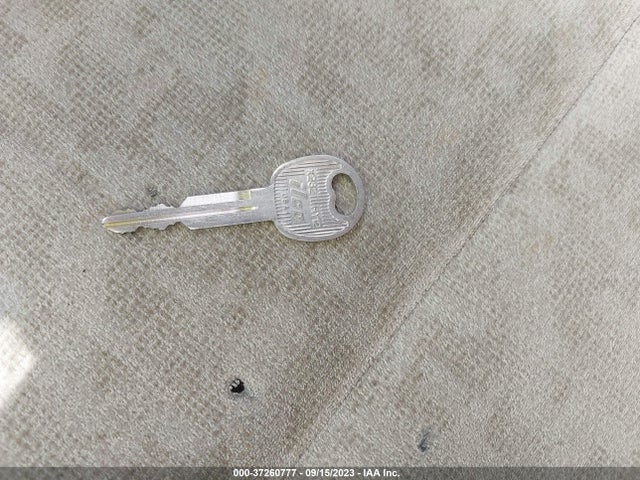 2005 KIA SORENTO KNDJD733255501585 Photo 10