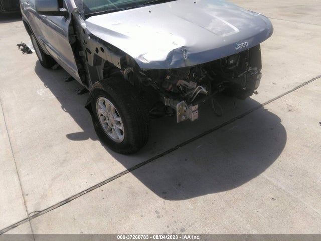 1C4RJEAG0JC480554 Jeep Grand Cherokee Laredo E