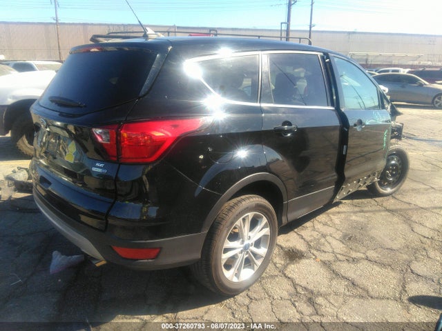 2019 FORD ESCAPE SE VIN: 1FMCU9G91KUB66383