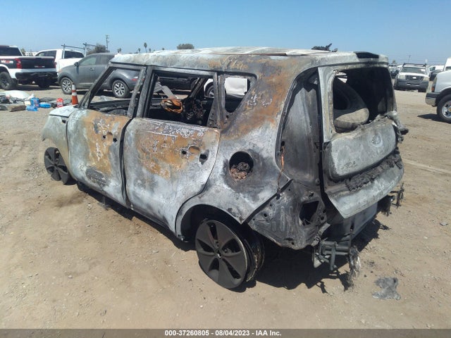 KIA Soul Base 2014 KNDJN2A29E7744177 Image 3