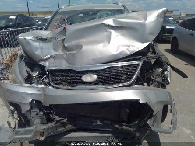 KIA SORENTO LX 2015 5XYKT4A65FG557922 Image 3