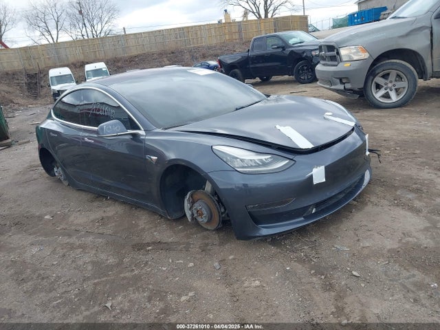 2018 TESLA MODEL 3 5YJ3E1EB4JF188264 Photo 0