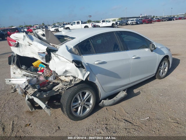 Chevrolet CRUZE LT 2018 1G1BE5SM0J7185563 Image 4