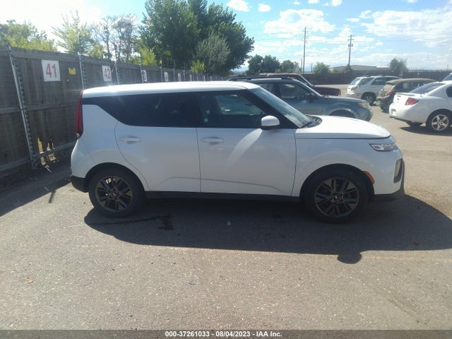 KIA SOUL S 2021 KNDJ23AU7M7791383 Image 4
