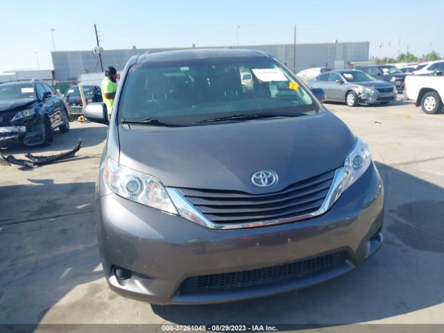 5TDKZ3DC6HS847201 Toyota Sienna Le 8 Passenger