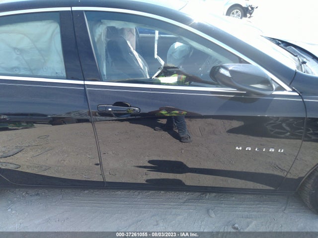 Chevrolet MALIBU LT 2018 1G1ZD5ST4JF199710 Image 13