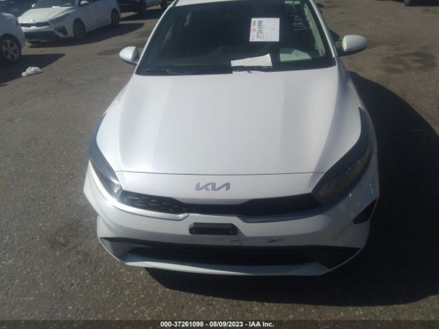 3KPF24AD8NE433254 KIA Forte Lxs