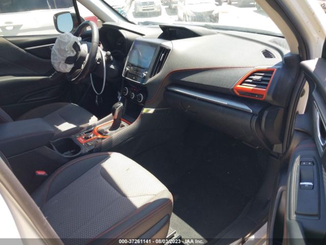 JF2SKAKC2KH558938 Subaru Forester Sport