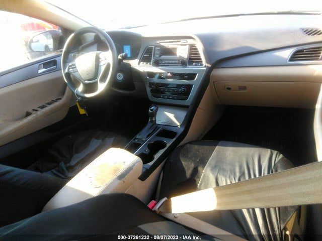 2015 HYUNDAI SONATA 2.4L SE VIN: 5NPE24AFXFH120863