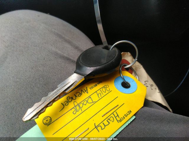 1C3CDZAB8EN116907 Dodge AVENGER SE