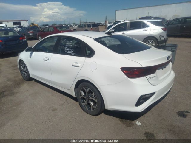 3KPF24AD7ME364703 KIA Forte Lxs