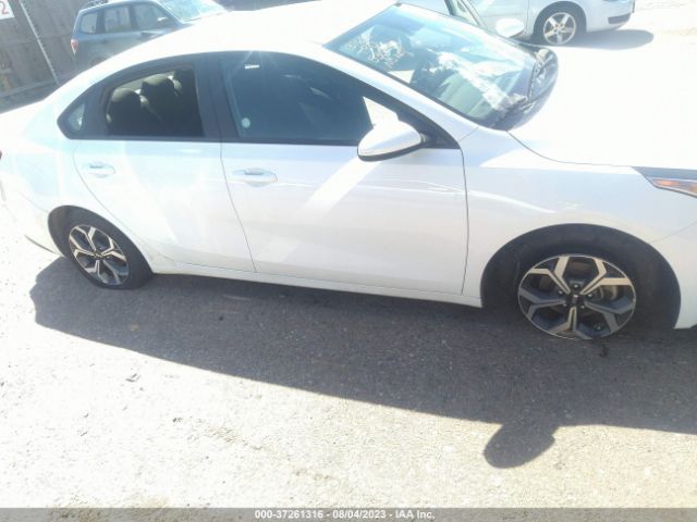 3KPF24AD7ME364703 KIA Forte Lxs