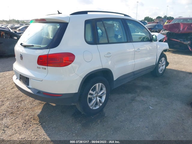WVGAV7AX2GW555156 Volkswagen TIGUAN S