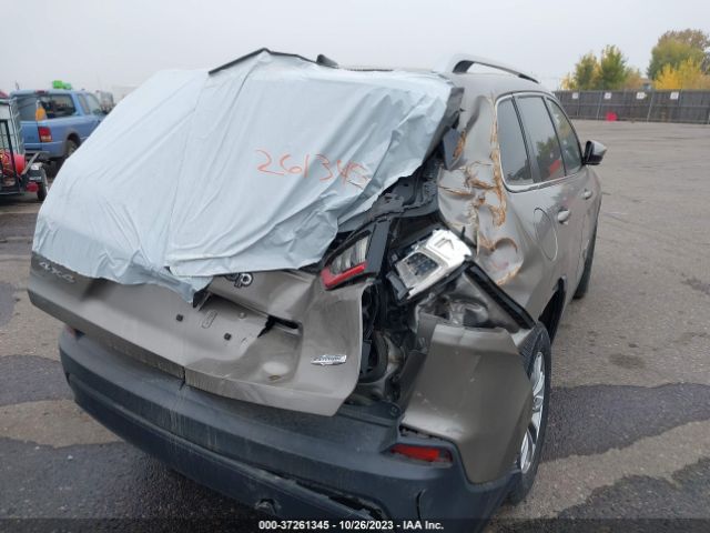 1C4PJMLBXKD233749 Jeep Cherokee Latitude Plus