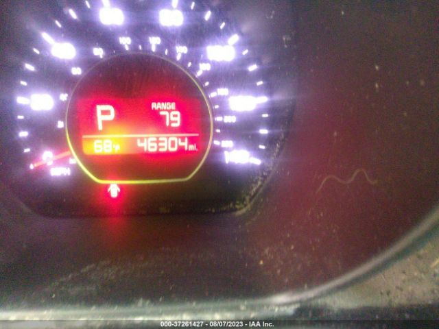 KNDJN2A29J7600929 KIA Soul Base