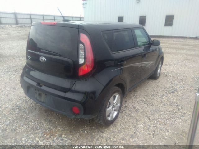KNDJN2A29J7600929 KIA Soul Base