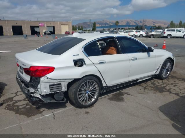 WBAJA9C56JB249600 BMW 5 Series 530e Iperformance