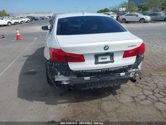 WBAJA9C56JB249600 BMW 5 Series 530e Iperformance