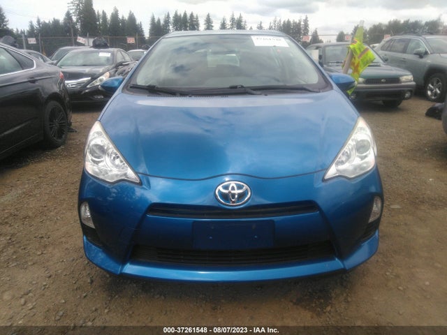 Toyota Prius C One/three/two/four 2014 JTDKDTB37E1572156 Image 4