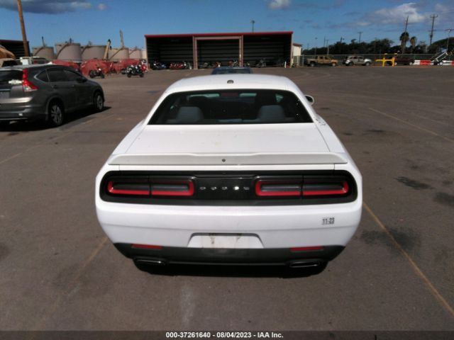 2C3CDZAG8KH687460 Dodge Challenger Sxt