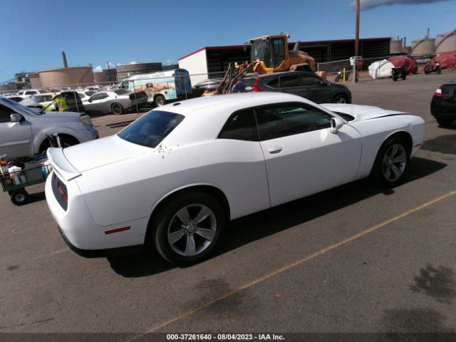 2C3CDZAG8KH687460 Dodge Challenger Sxt