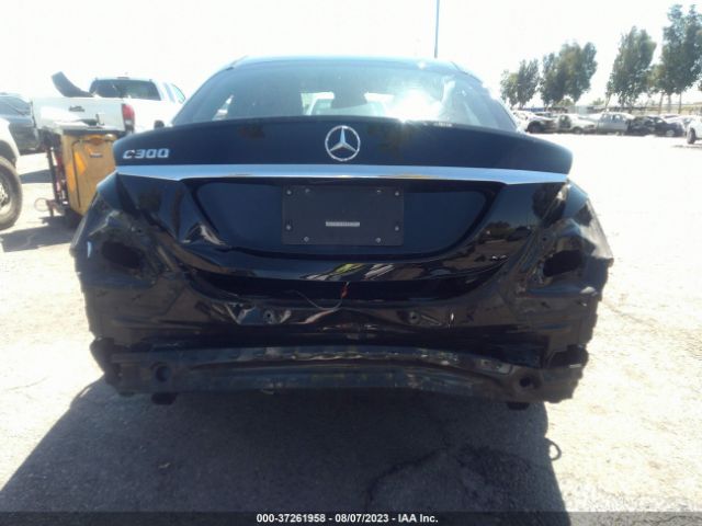 55SWF4JB8JU235554 Mercedes-Benz C-class C 300