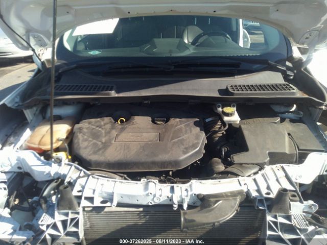 1FMCU9G92FUC64540 Ford ESCAPE SE